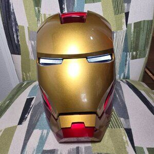 Marvel Legends Series Iron Man Electronic Helmet 1:1 Magnetic Ring Activated EUC